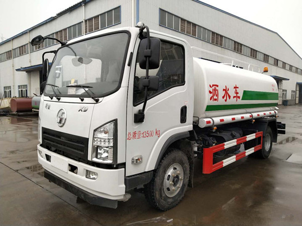 9吨陕汽轩德洒水车