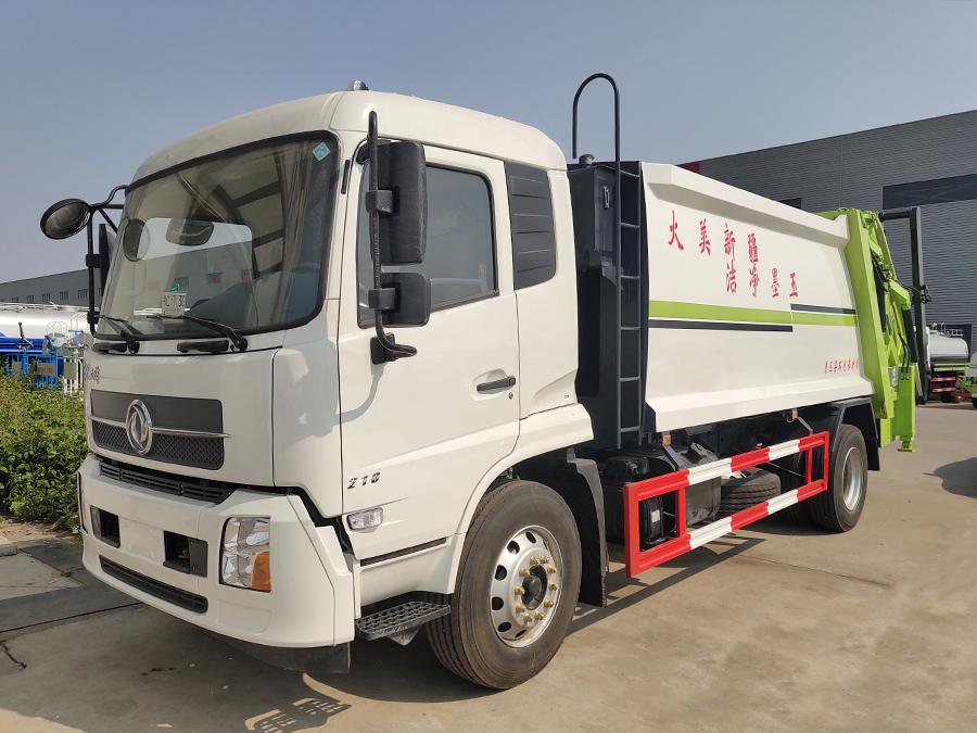 12方东风天锦压缩式垃圾车