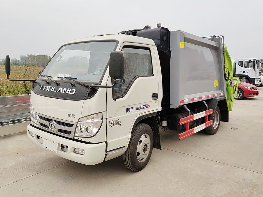 4方福田小卡压缩式垃圾车