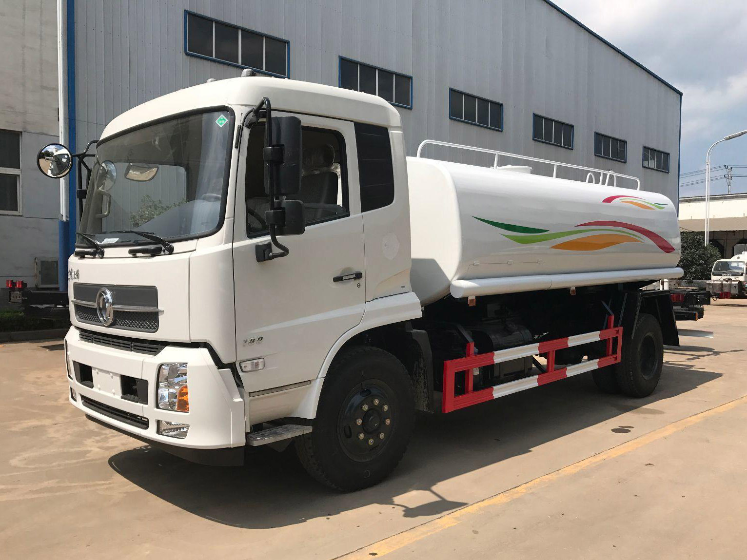 东风天锦15吨洒水车