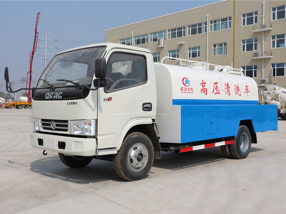 东风小多利卡高压清洗车