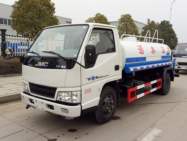 5吨江铃顺达洒水车