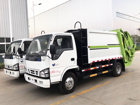 6方五十铃600P压缩垃圾车