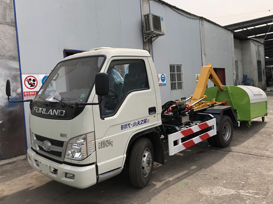 3方福田小卡勾臂式垃圾车