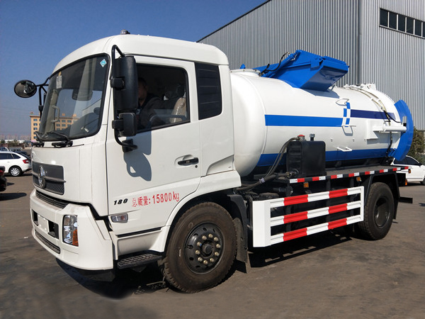 10方东风天锦餐厨垃圾车