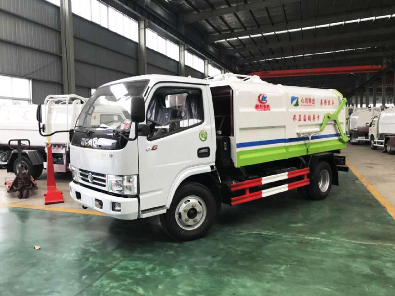 5方东风小多利卡挂桶式垃圾车