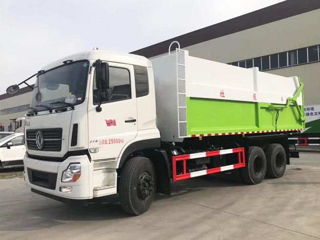 22方东风天龙后双桥对接式垃圾车