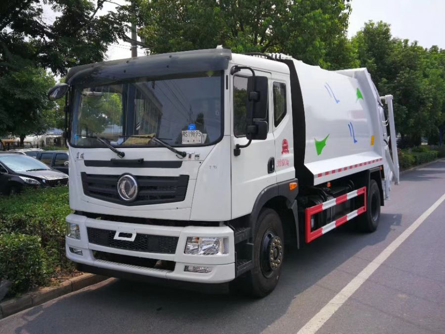 12方东风T5压缩式垃圾车