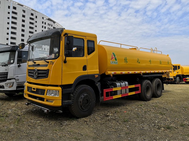 20吨东风T5后双桥洒水车