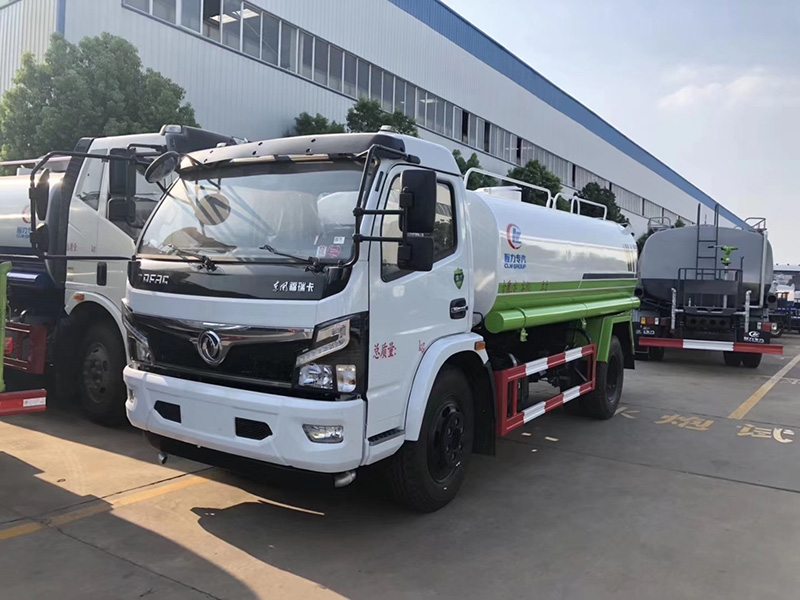 国六东风福瑞卡10吨洒水车
