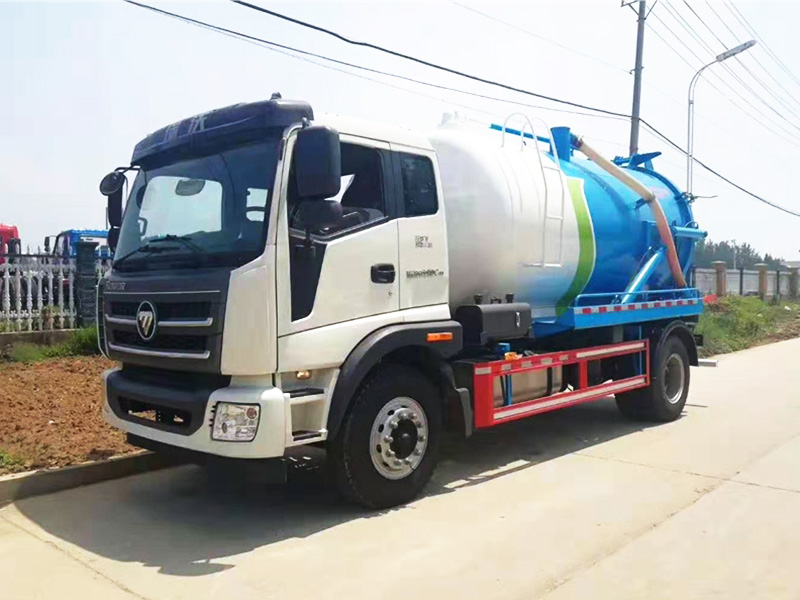 10方福田瑞沃吸污车
