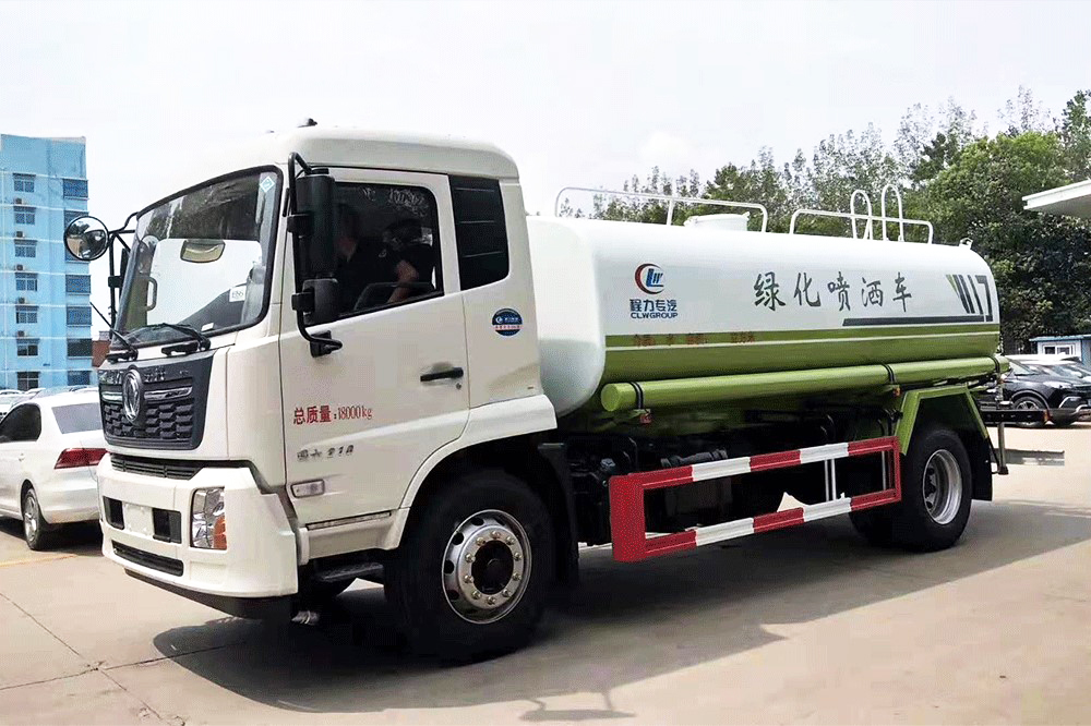 国六东风天锦洒水车