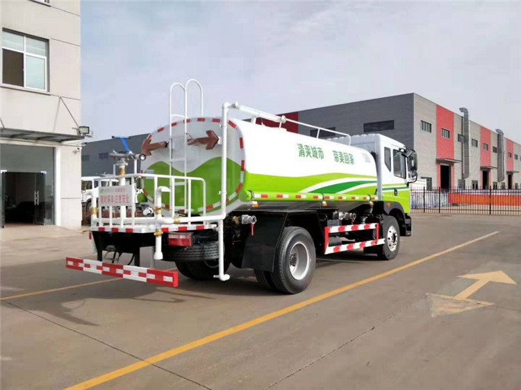 东风D9绿化洒水车